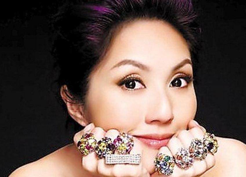 被林夕和黄伟文共同偏爱的她,能成为继王菲之