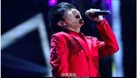 宇三次光脚演唱,改编颠覆让人直起鸡皮疙瘩,洪