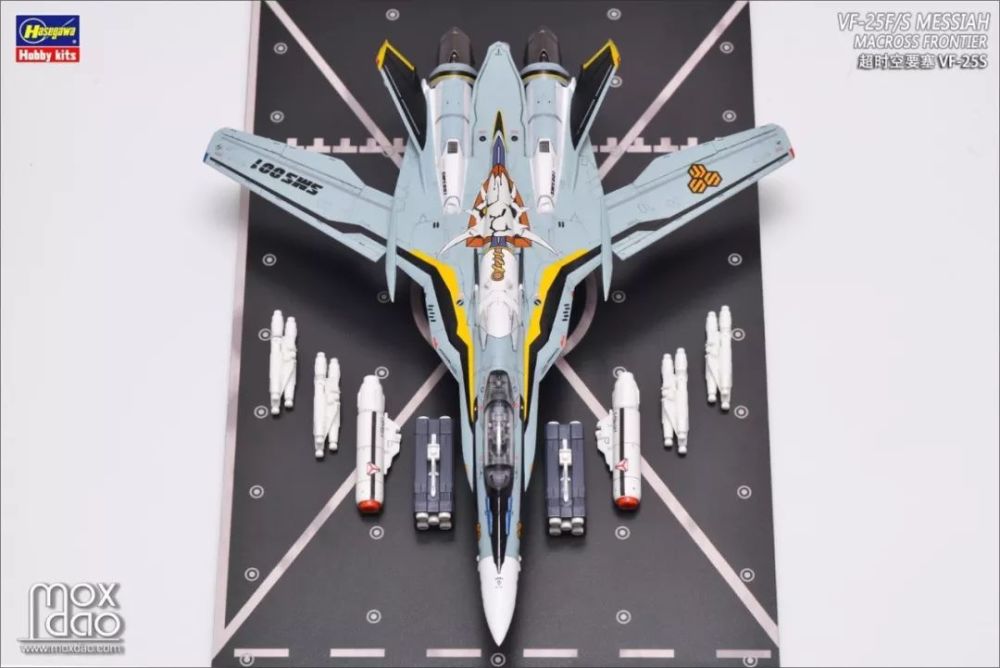 超时空要塞 vf-25s–科幻模型