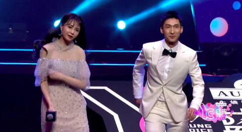 张嘉译回应沈梦辰、武大靖模仿社会步:不必自