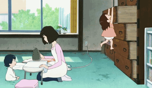 过年回家,熊孩子头卡在火车站安检门,熊孩子吓哭了,网友笑疯