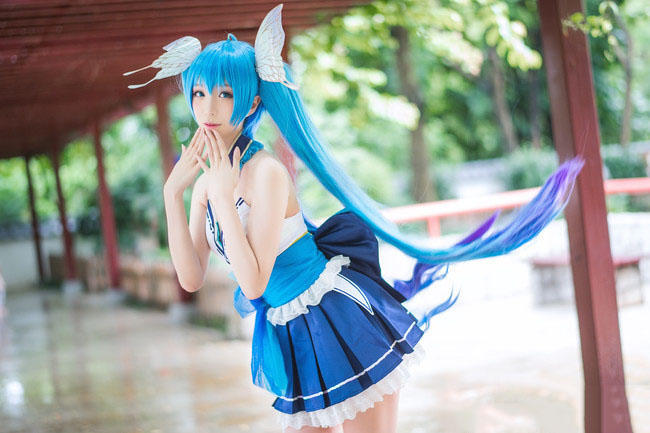 初音未来cosplay美腿写真