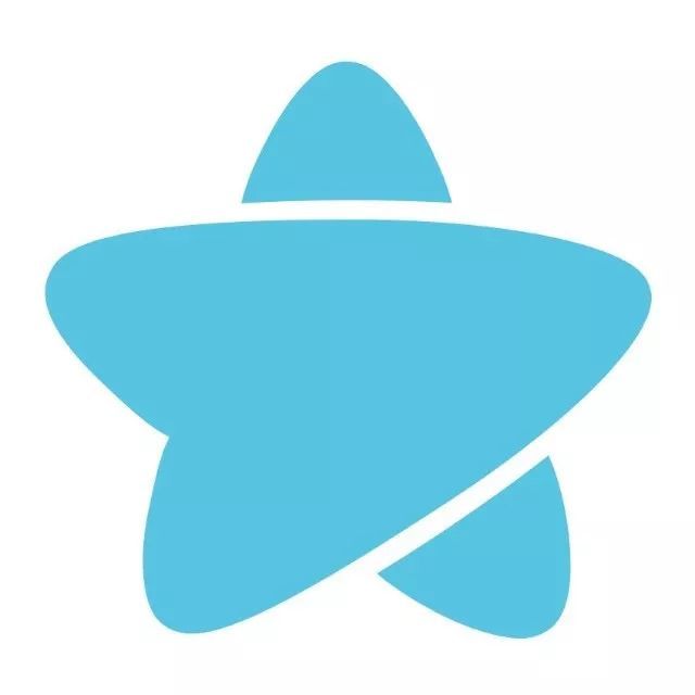 你们都在恭喜徐峥C位出道，可我关心的却是他背后的女人