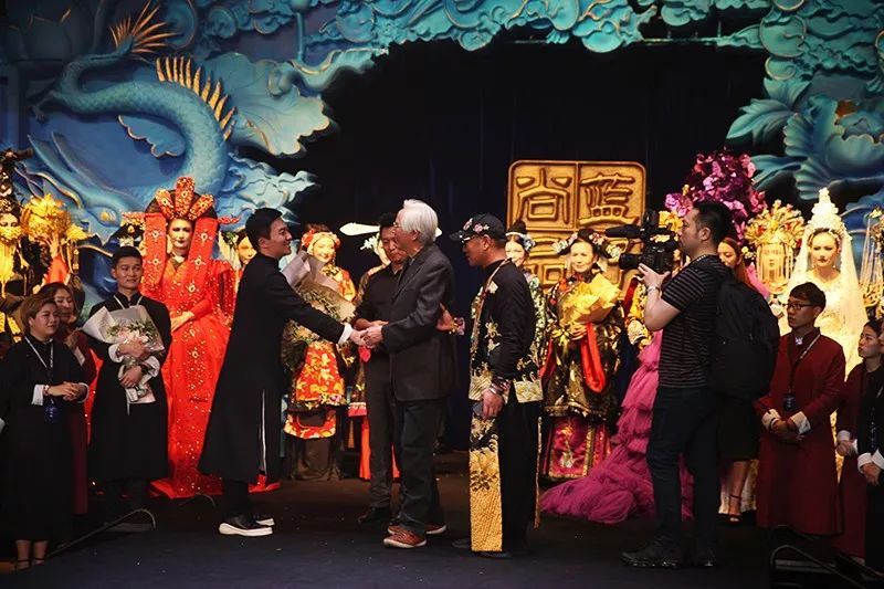 蓝野尚品龙之传承2018中国服饰文化造型发布会