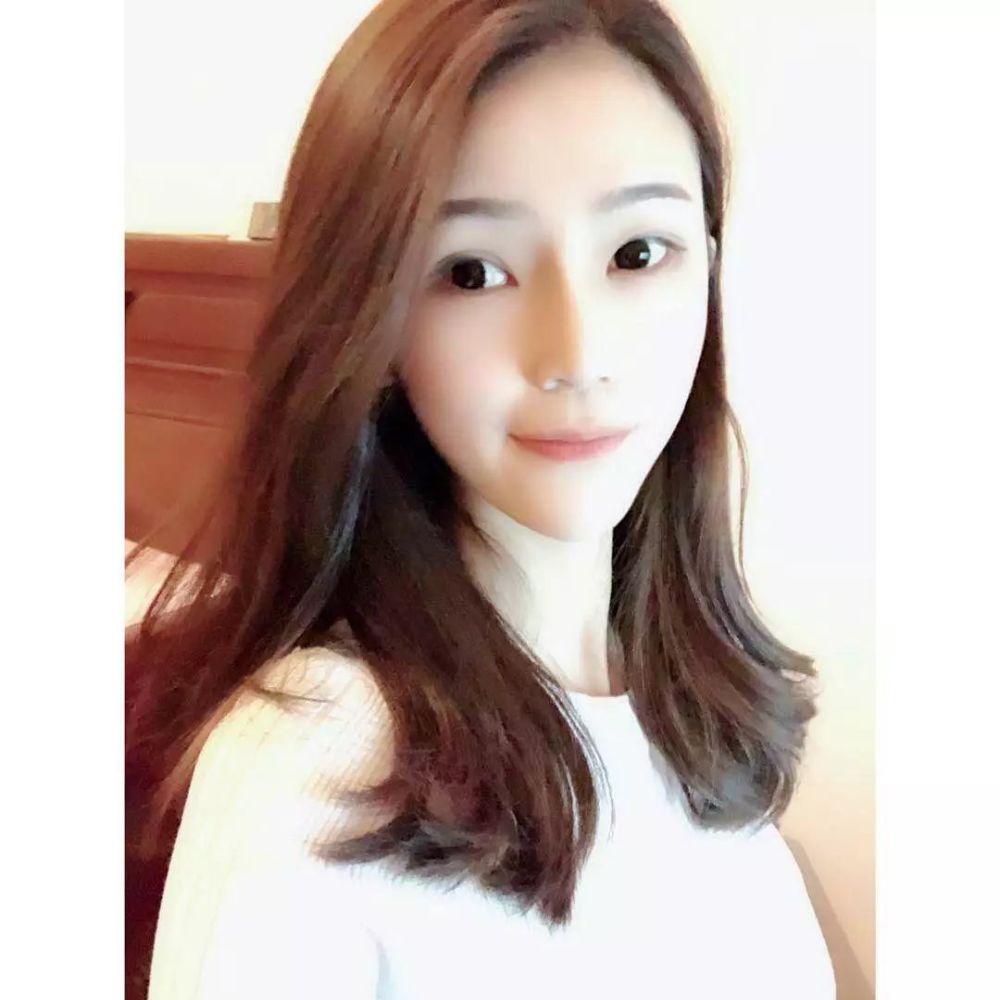 美女语音陪玩!免费的!