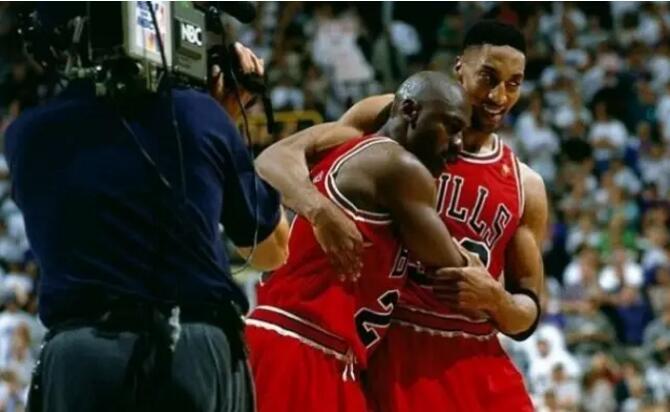 经典天王山战役:老鱼0.4秒绝杀