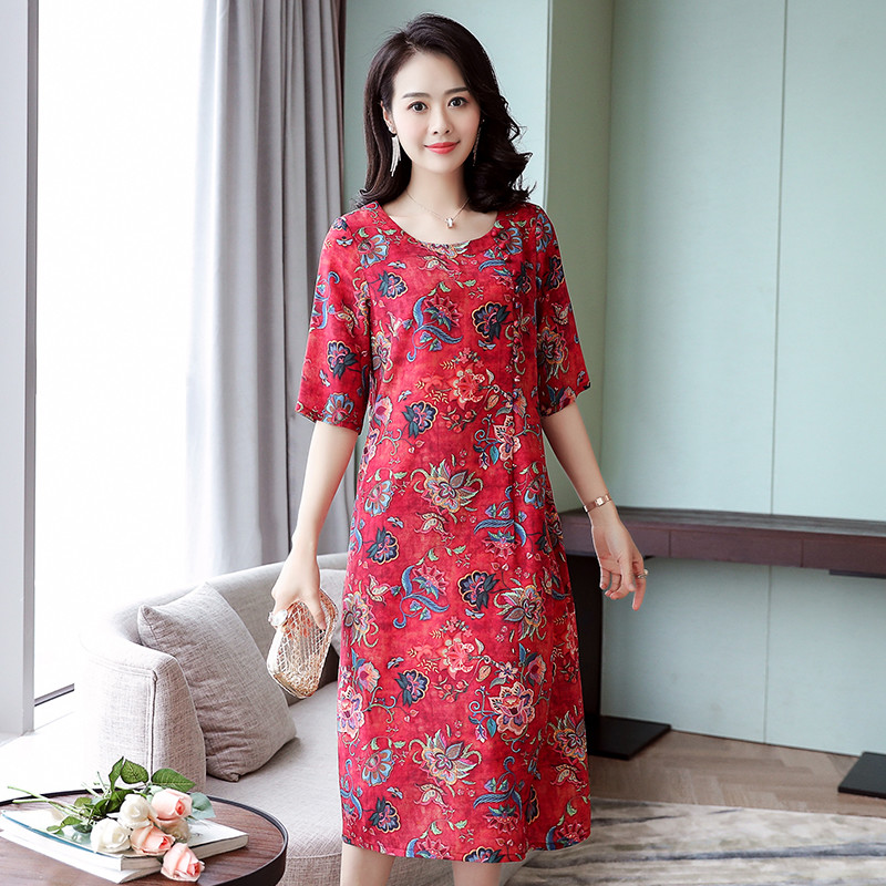 甘愿穿一条四季不过时的真丝裙,也不穿一洗就