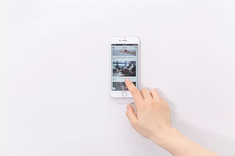 追剧必备最强大的手机支架,自带万能贴,哪方便