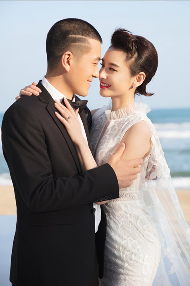 梅婷婚纱照_梅婷性感图片(3)
