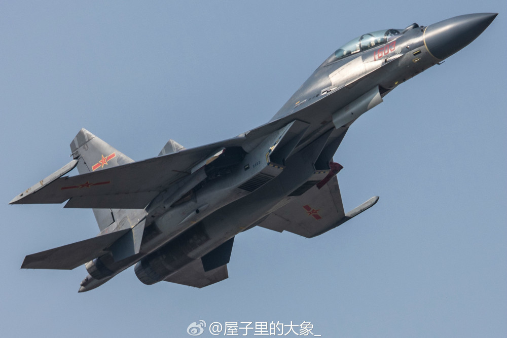 俄制苏35能横扫所有国产歼11系列?美国人竟