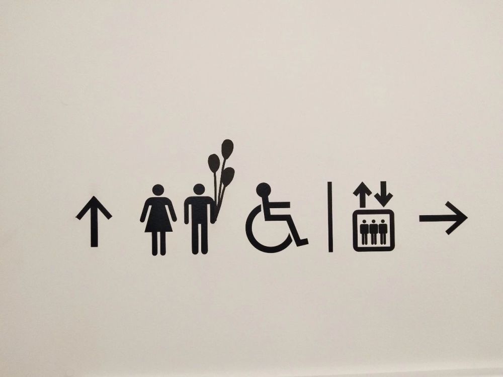 女厕总是排队怎么办?购物中心如何规划设计洗手间?