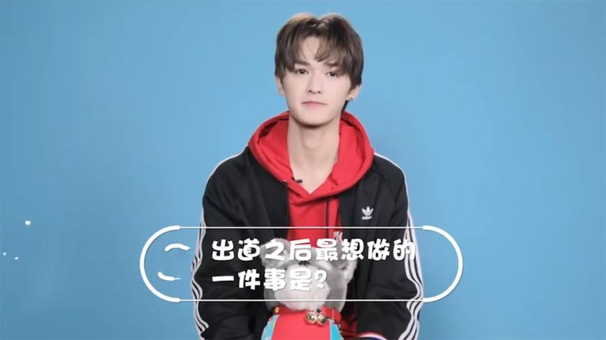 朱正廷出道后想做的事,就是完成小时候的愿望,这件事妈妈也支持