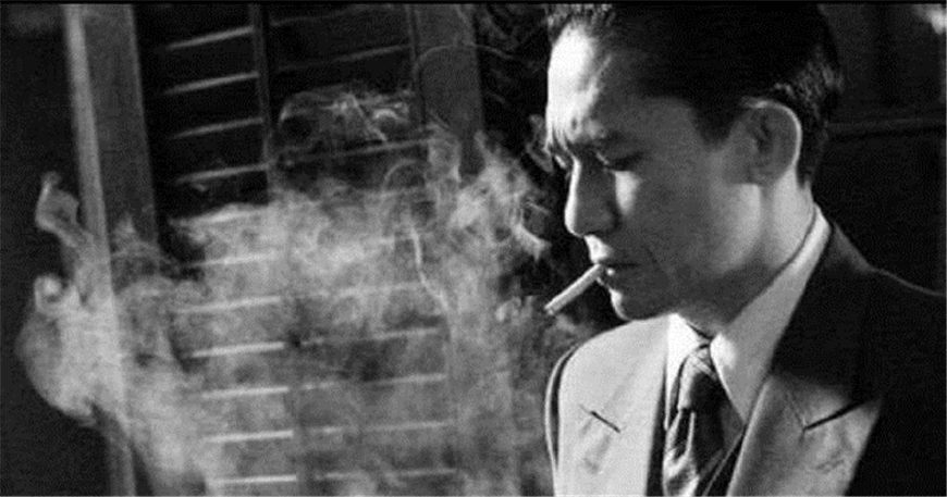 盘点国内外抽烟姿势最帅的男星,看看哪位是最销魂的?