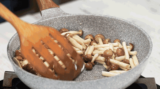 芹菜搭得好,也能多吃三碗饭!