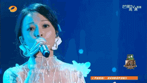 自从《歌手》开播以来 张韶涵除了和范玮琪的那些事儿成为谈资 还有