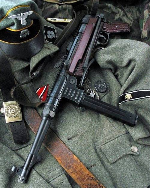 二战时德军是不是只有老兵才有资格配发mp40冲锋枪?