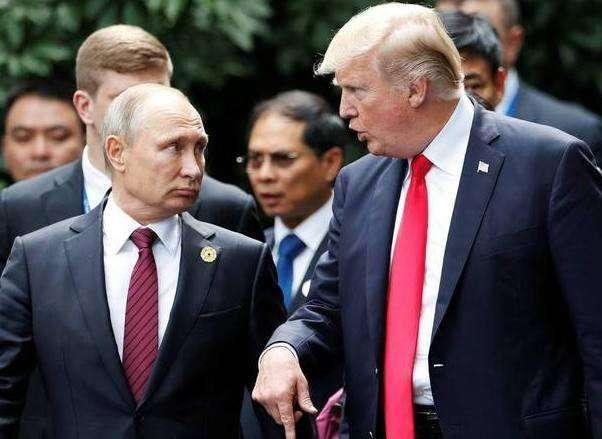 俄罗斯建国26年简史：三次经济坠落，最危险的1998年、1999年都过去了