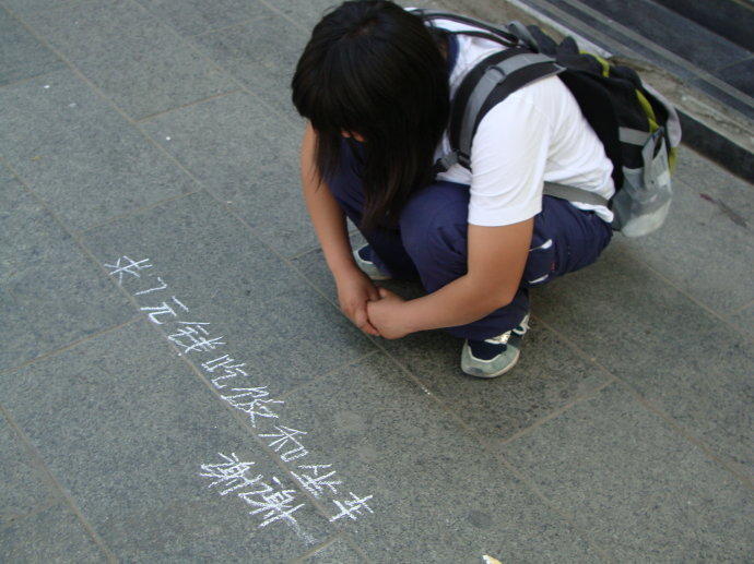 现在职业乞讨者一个月能挣多少钱,还能月入上