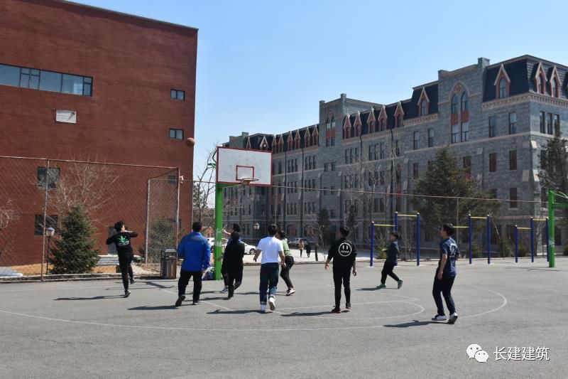 长春建筑学院建筑与规划学院篮球比赛初赛报道