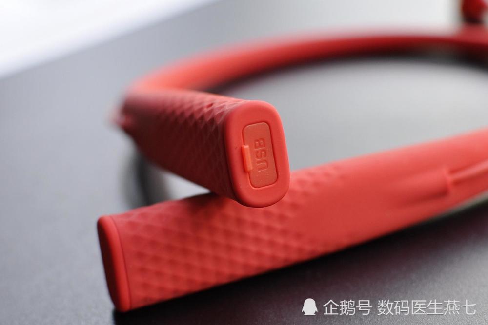 同价位颈挂式蓝牙耳机,它把小米秒的只剩APT