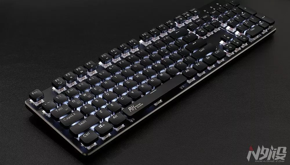 这把带AI的键盘，真能让码字变成享受？RK键盘深度体验碎碎念