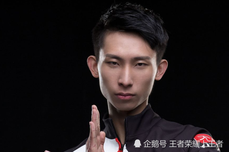 王者荣耀:ag超玩会梦泪被替换下场,网友情绪激动
