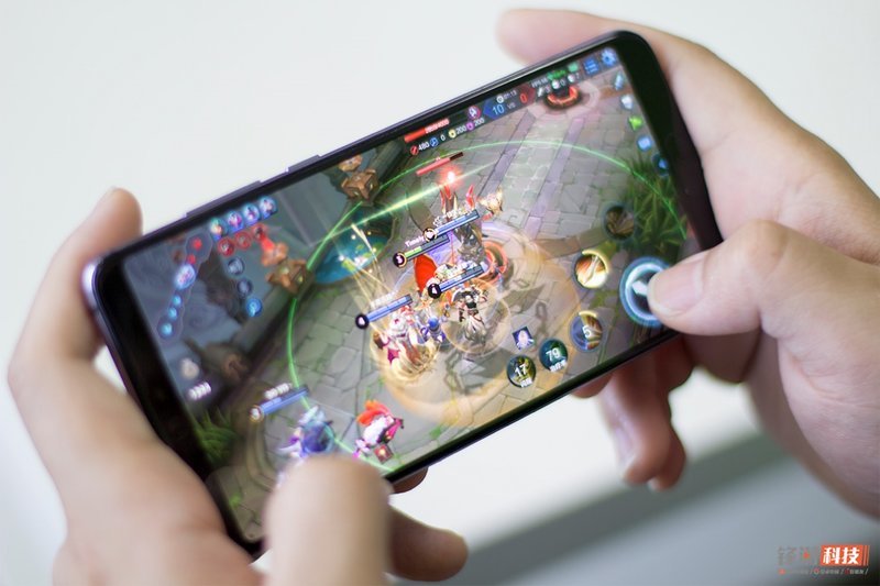 华为P20 Pro 详细评测:三摄拍照确实有实力