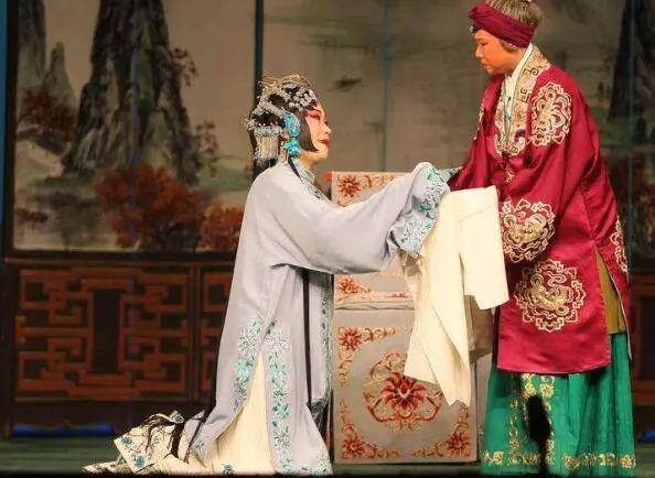 孔雀东南飞,恶婆婆逼死儿媳的故事?