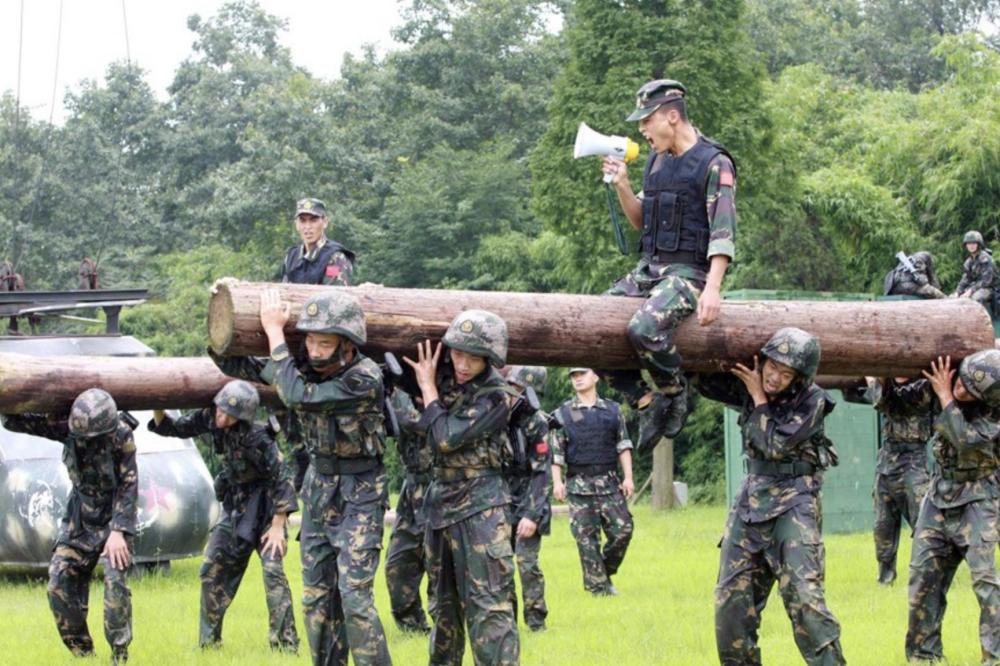 一组中国军人真实的训练照片,第一张就看的人心疼!