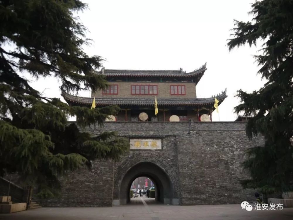 镇淮楼 有一种表白, 是和你一起走进淮安的名胜古迹, 享受历史熏陶.