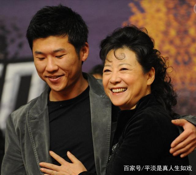 杨立新的儿子 王馥荔的儿子,岳红的女儿"星二代"的发展各不同