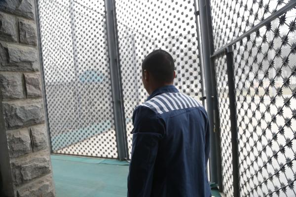 被错判死刑重审后轻判,国家该不该赔偿?