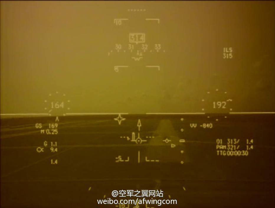 这次栽的是五代机:美军F-22扮歼20演练,起飞时