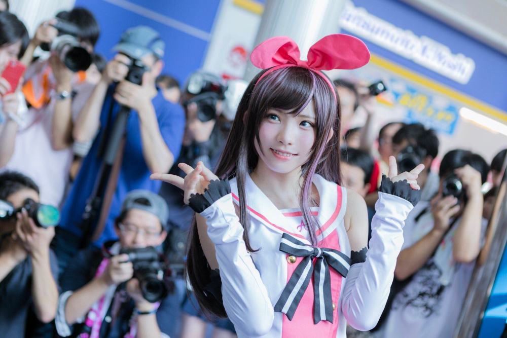 ²ۣձCOSERһ꾹׬2000