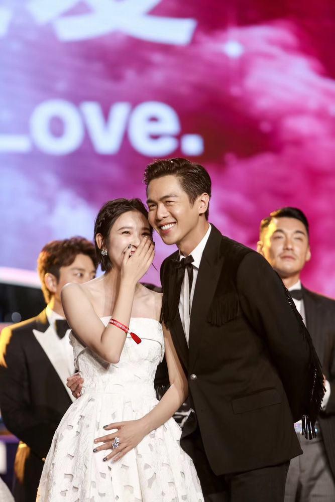 《快乐大本营》董子健孙怡,张若昀唐艺昕撒狗