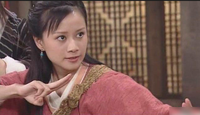 “祝无双”15年前就凭一件内衣火爆_腾讯网触屏版