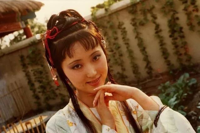 87版《红楼梦》林黛玉剧照,罕见!