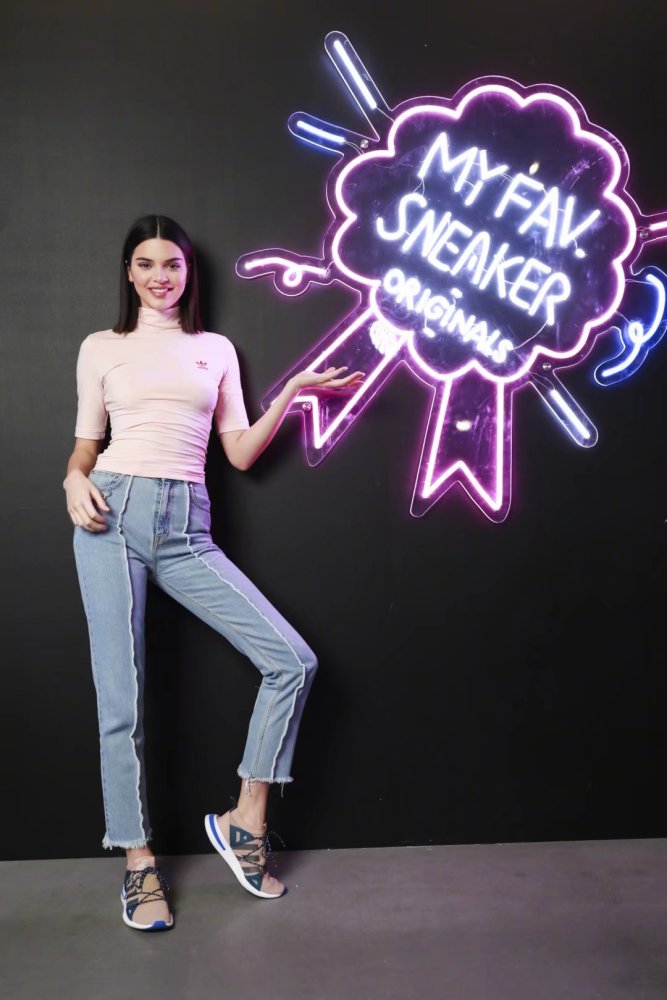 你躲在健身房穿的衣服 潮人们都穿上街了