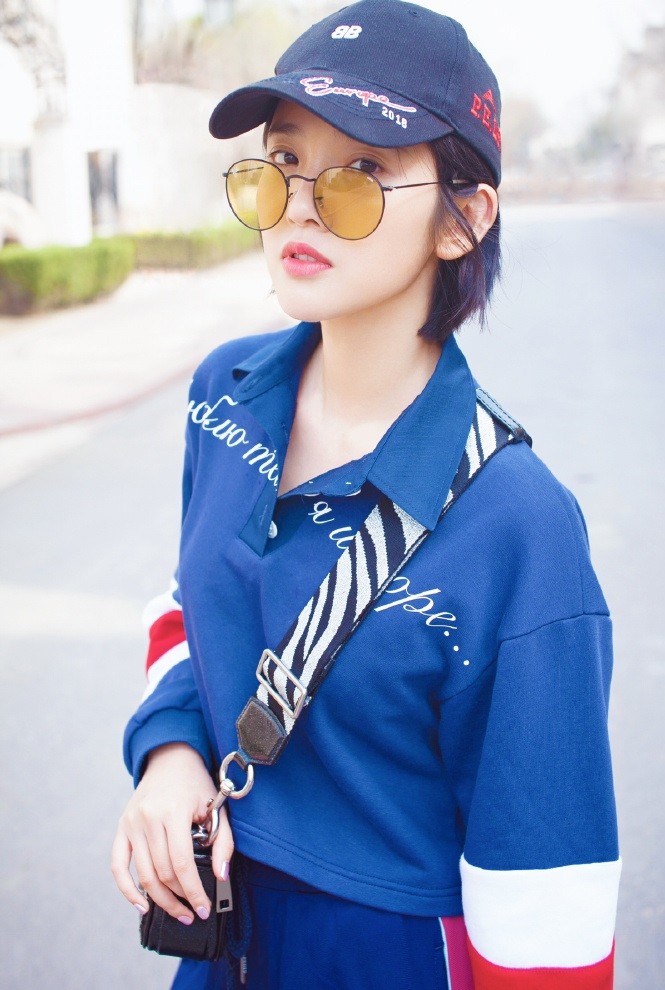 唐艺昕秀造型却被打脸,网友:像是乡下进城的妹