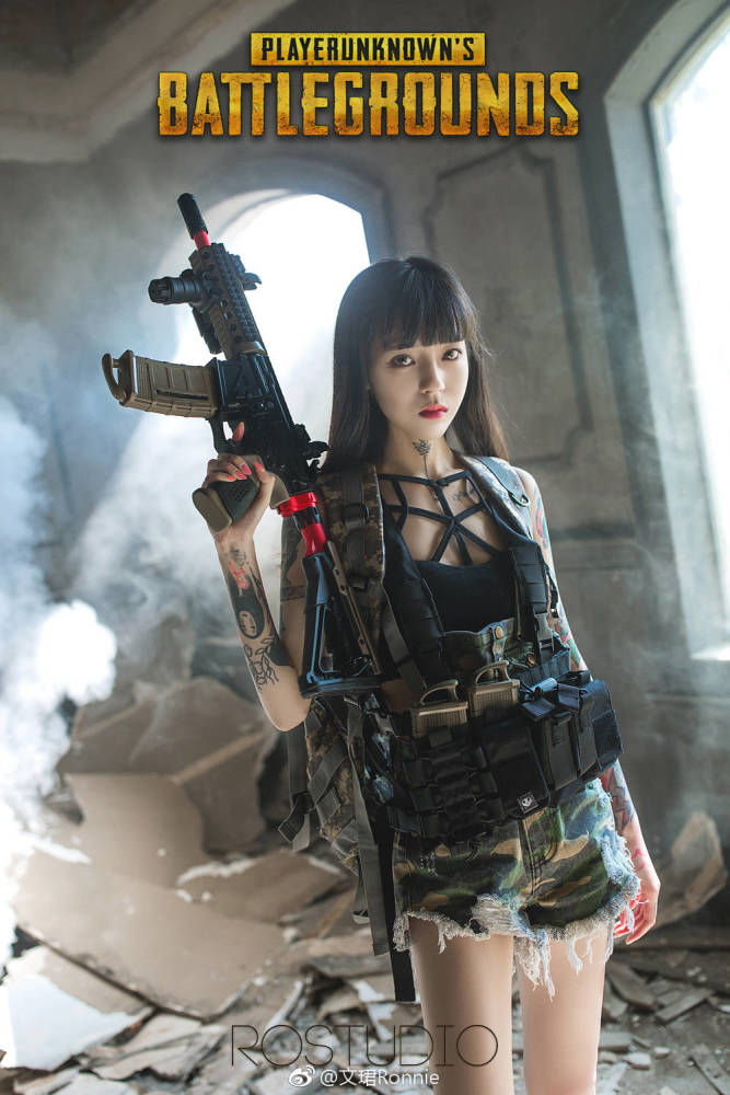 美女cos绝地求生实力,cosplay男装大佬 女玩家绝地求生cos 这眼神有杀气