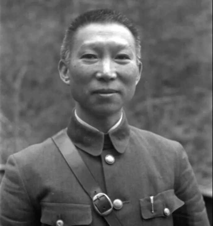 两大抗日名将粟裕VS薛岳,究竟谁是真正的战神