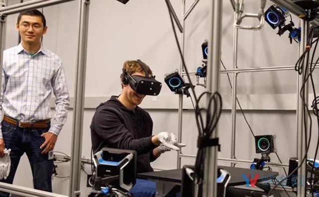 專利顯示：Oculus欲通過觸覺反饋手套感知「皮膚拉伸」