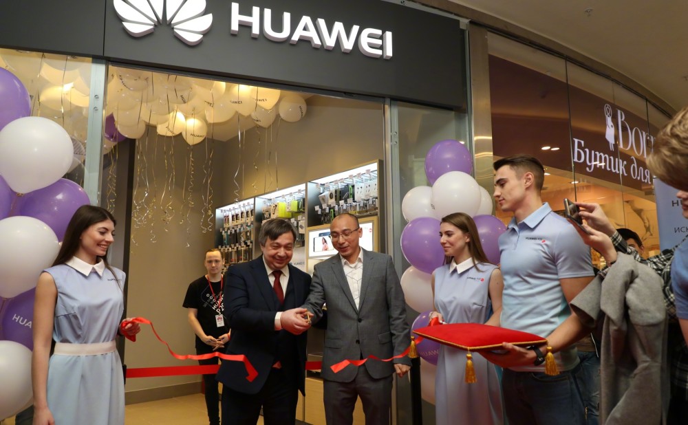 华为成功杀进美国手机销量排行榜:合作受挫难