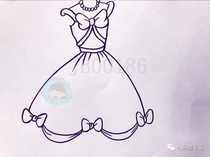 简笔画:送你一条公主裙,请接收!