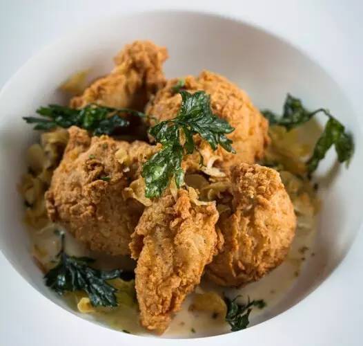 在上海 吃完这100样我们就结婚吧!