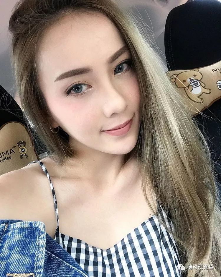 泰国极品美女模特aumamii upaiprom最新ins社交媒体个人照片