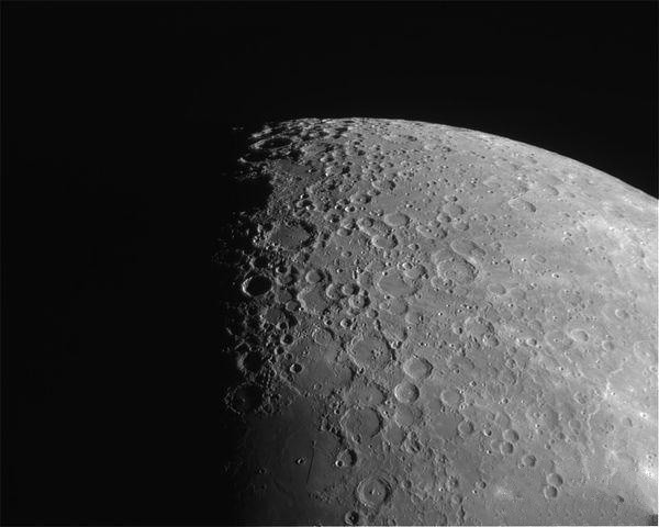 目前最好的望远镜从地球上看月亮能够看到多清