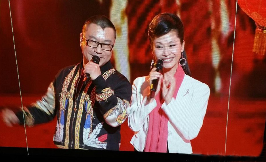 曝尹相杰近照 与于文华录节目