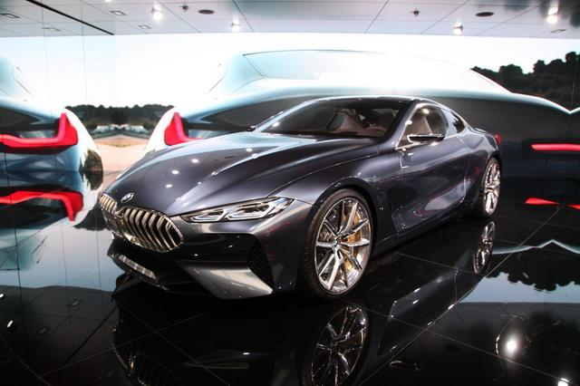 即将于今年夏天推出的bmw 8系双门轿跑车将标志着bmw全新车系的全面