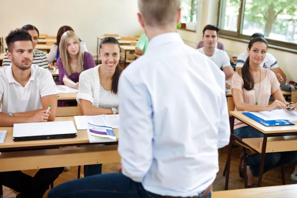 一个文科老师眼中的本科毕业论文死局:选题到